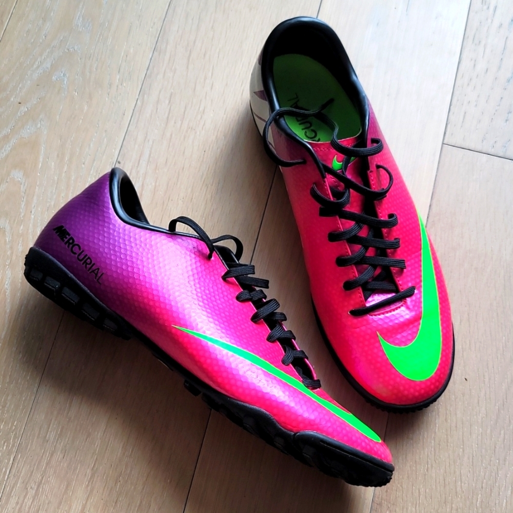 Nike Indoor Soccer Mercurial Shoes